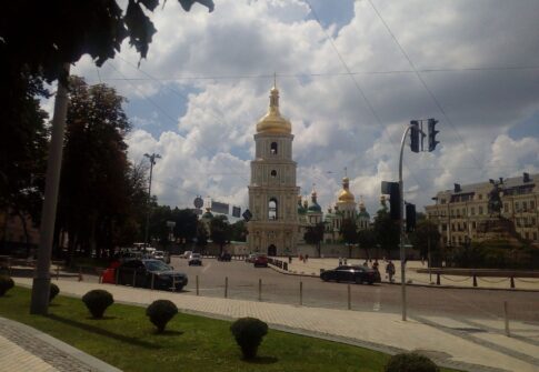 By Oleksandr Khovrin